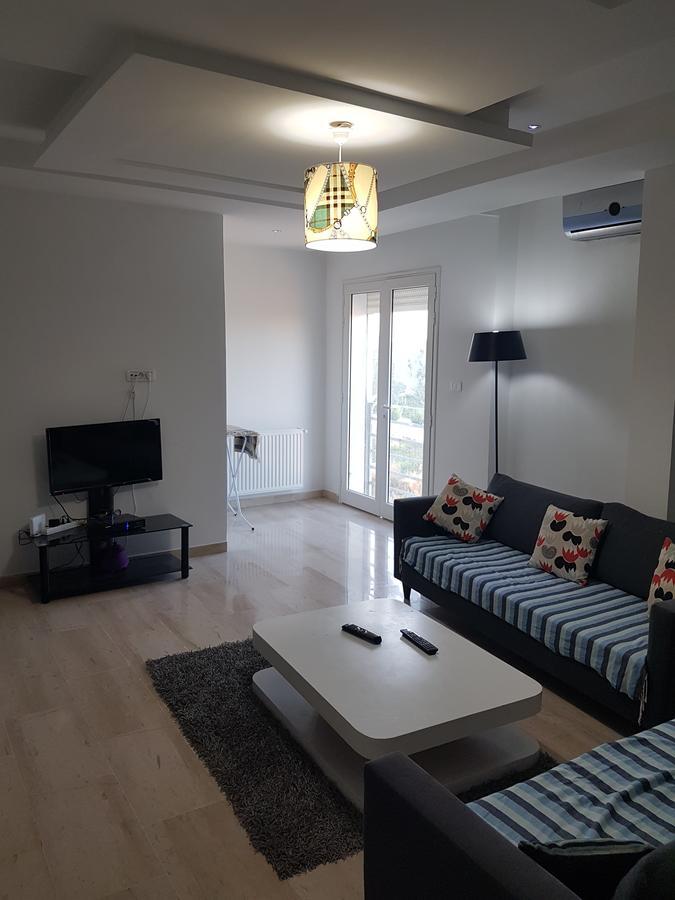 Appartamento Ain Zaghouan Apart In Front Of Tunis Mall Lac 2 Esterno foto