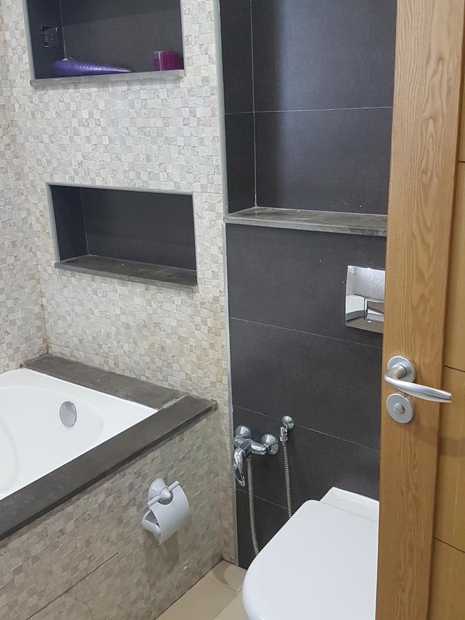 Appartamento Ain Zaghouan Apart In Front Of Tunis Mall Lac 2 Esterno foto